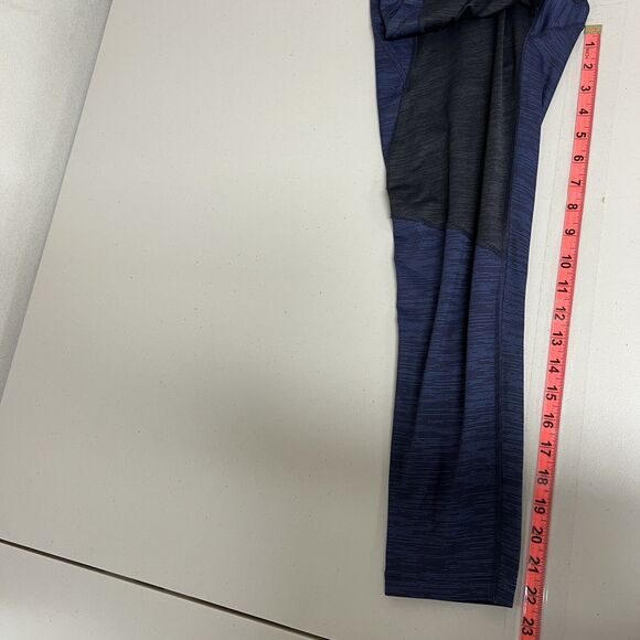 Outdoor Voices TechSweat Leggings Size S Capri Crop Blue Black Mid Rise Gym - Picture 9 of 9